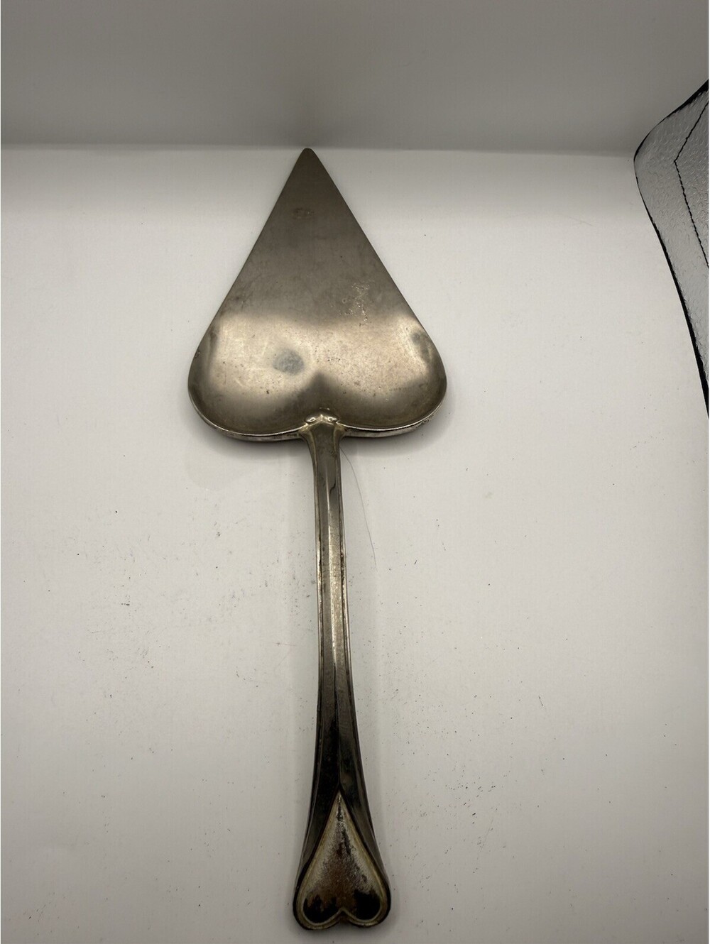 Vintage International Silver Co Silver Plate cake server heart handle S4